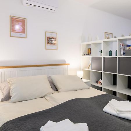 Zentrea Apartman เอ็กเกอร์ ภายนอก รูปภาพ