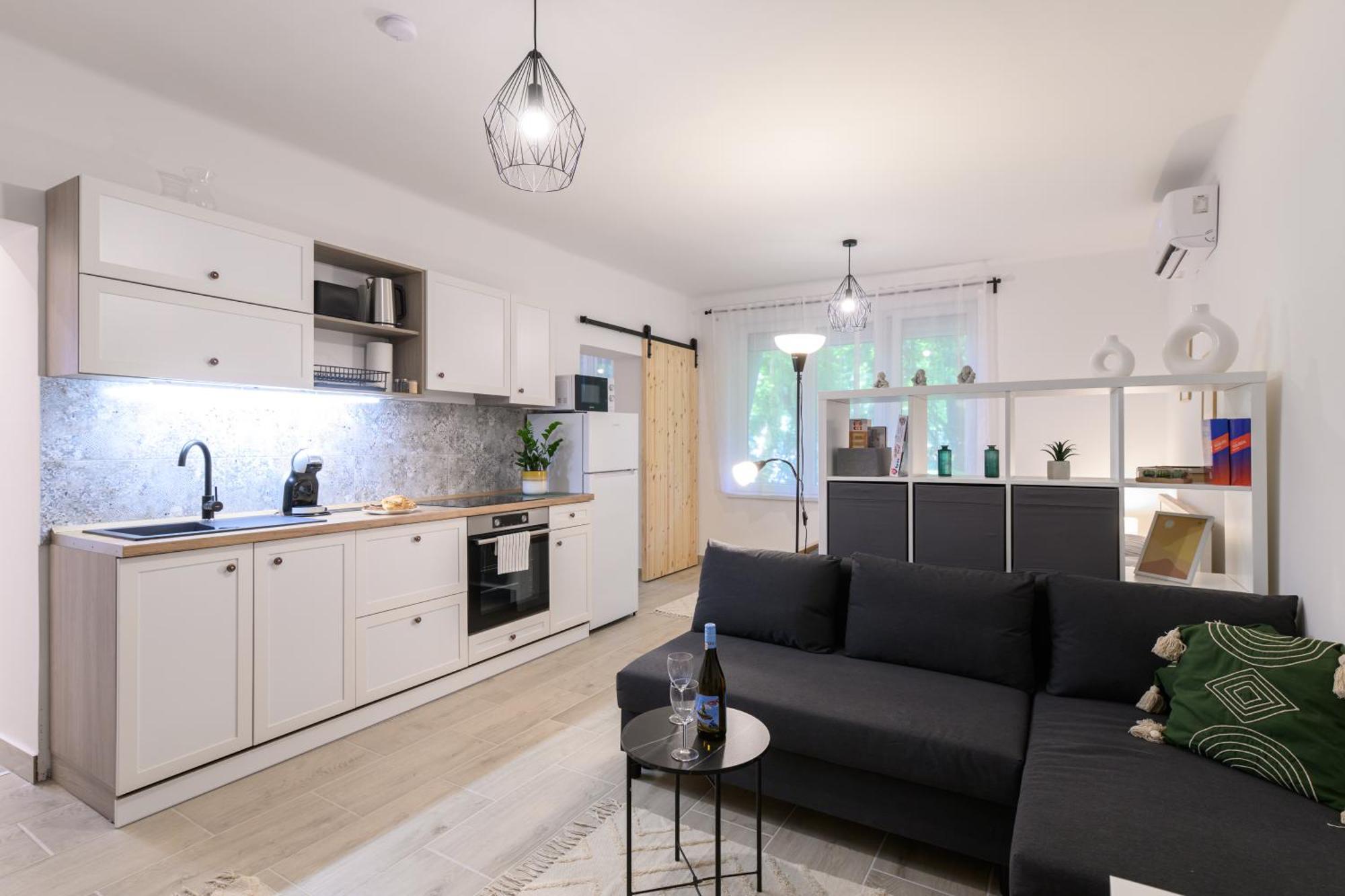 Zentrea Apartman เอ็กเกอร์ ภายนอก รูปภาพ