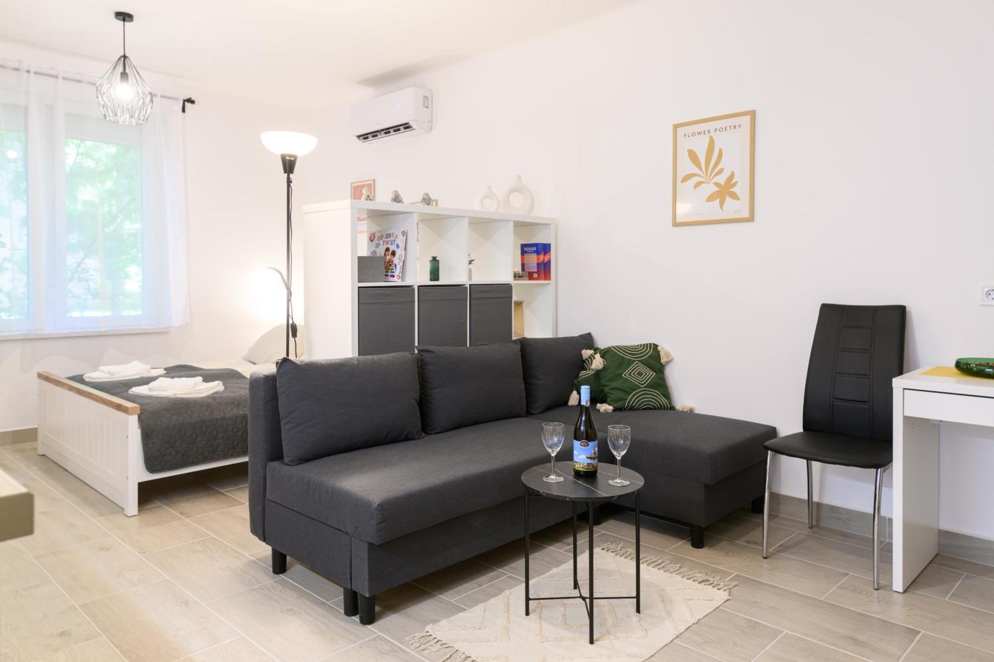 Zentrea Apartman เอ็กเกอร์ ภายนอก รูปภาพ